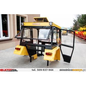 Kabina C-330 DE LUX szeroka komfortowa D-LUX (drzwi na koło) ŻÓŁTA 
